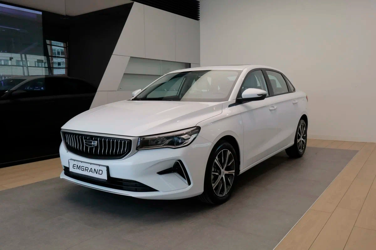 Geely Emgrand - фото 1