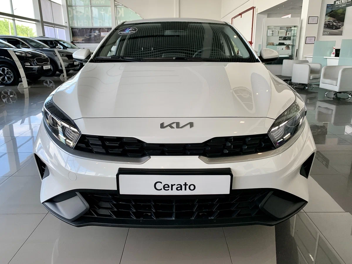 KIA Cerato - фото 1