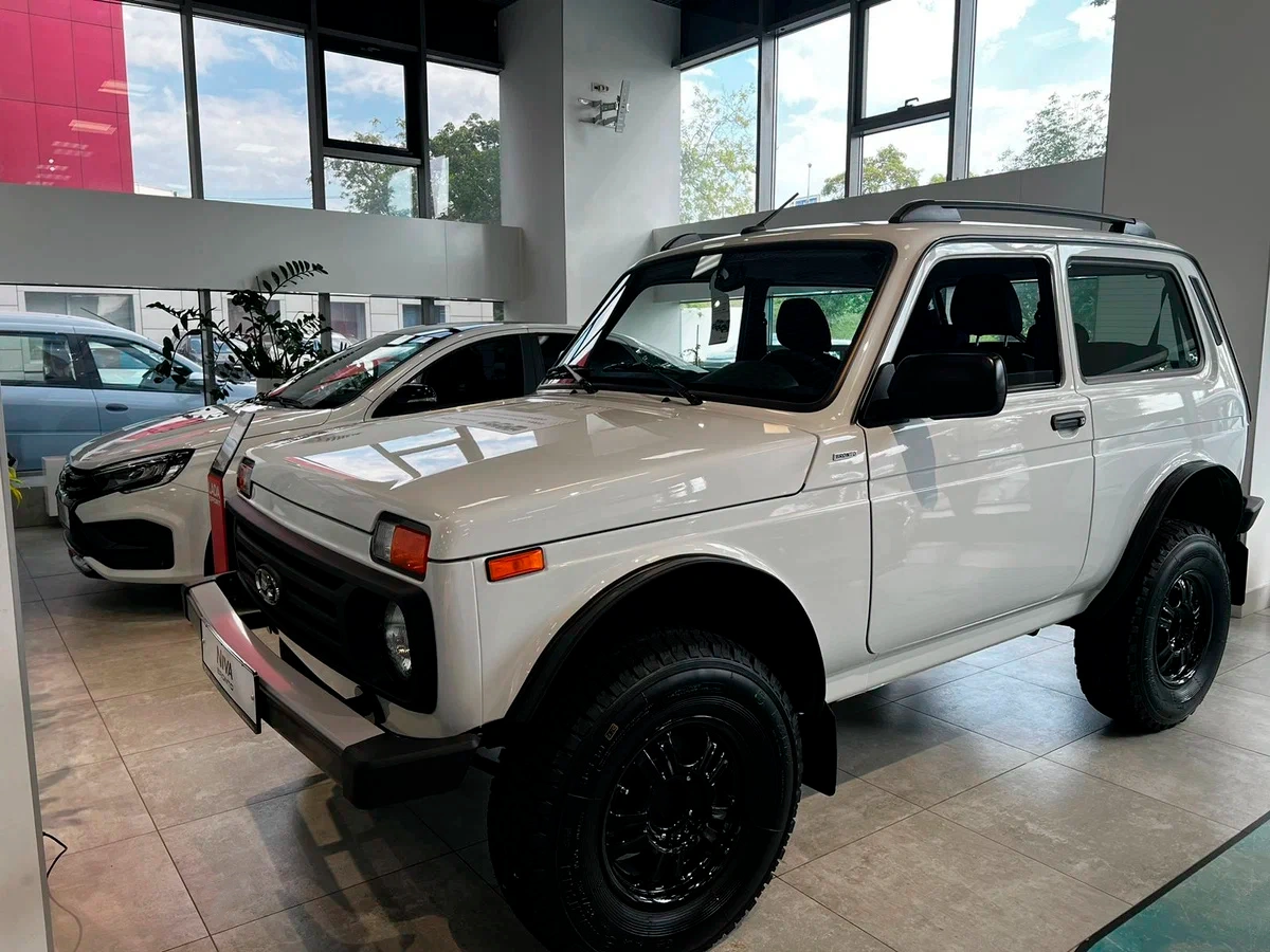Lada Niva Legend Bronto - фото 1