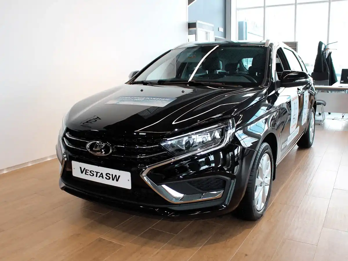 Lada Vesta SW - фото 1