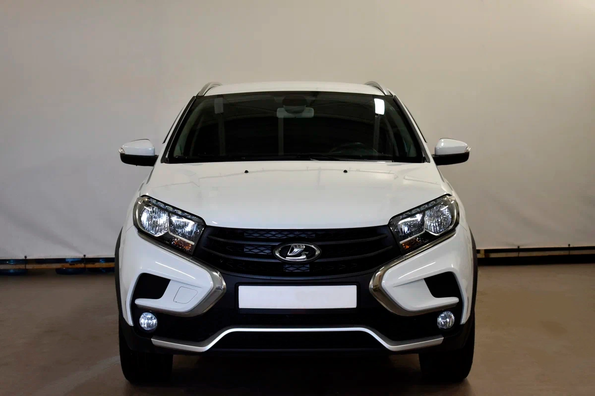 Lada Xray Cross - фото 1