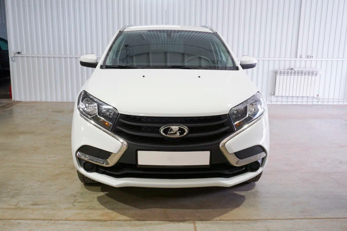 Lada Xray - фото 1