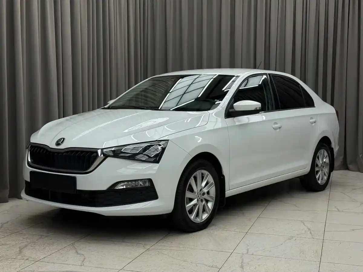 Skoda Rapid - фото 1